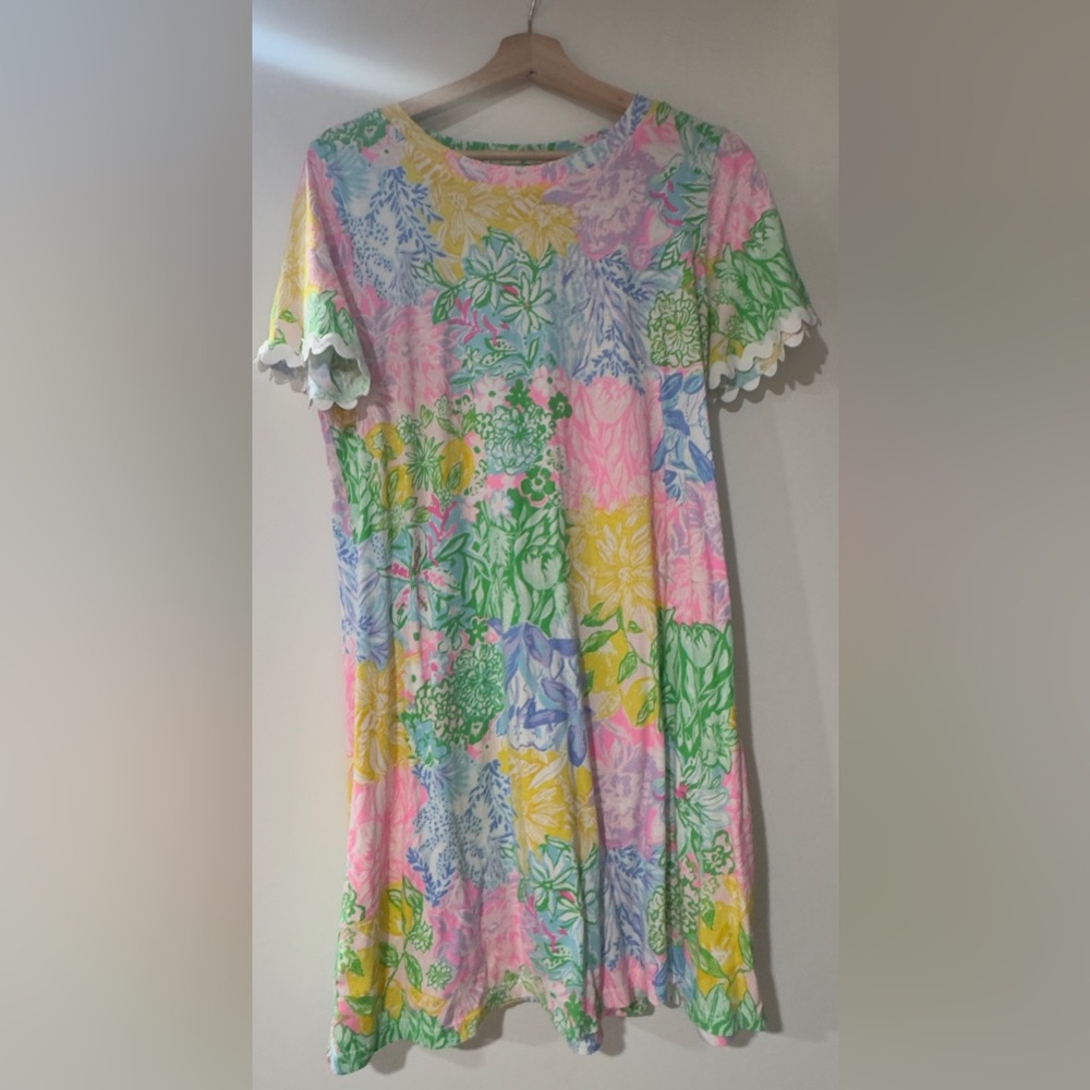 Lilly Pulitzer rick rack trim sleeves